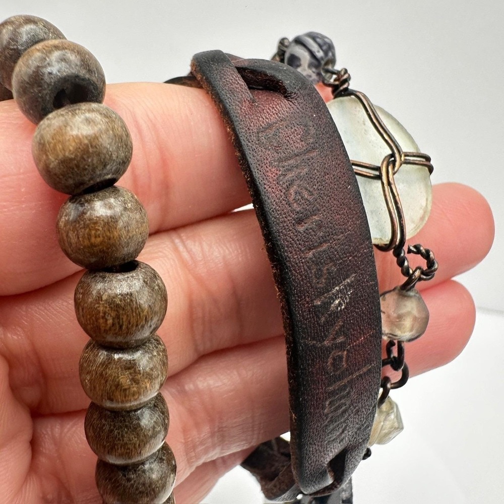 Vintage 80s Boho Layer Leather & Wood Bead Bracelets Wire-Wrapped Charms Jewelry - Picture 12 of 13
